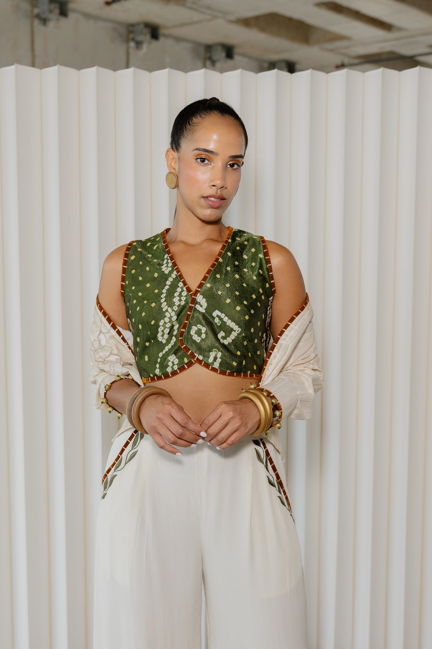 BRASSY BONNET